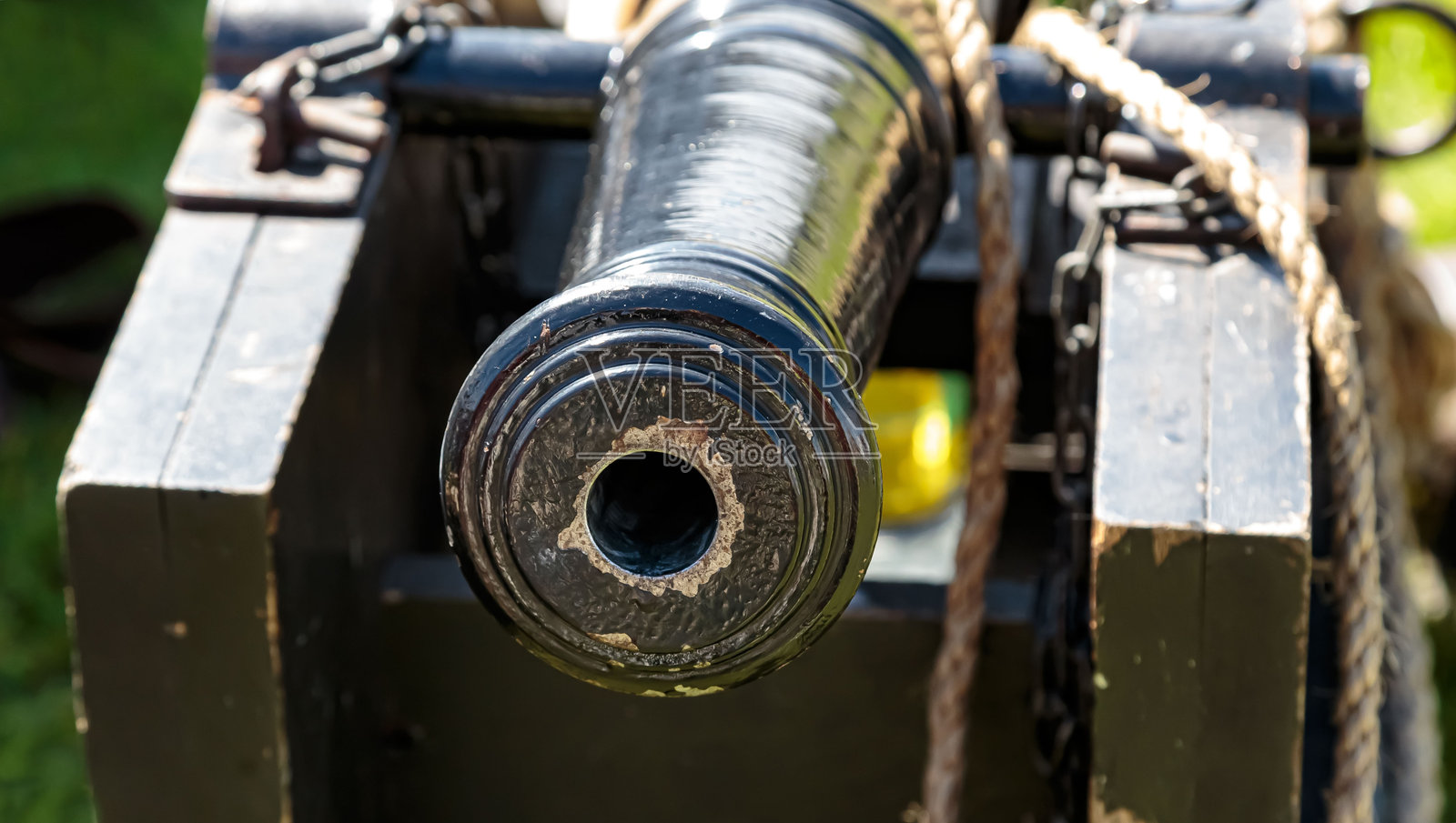 詹姆斯比时代的小型大炮。照片摄影图片