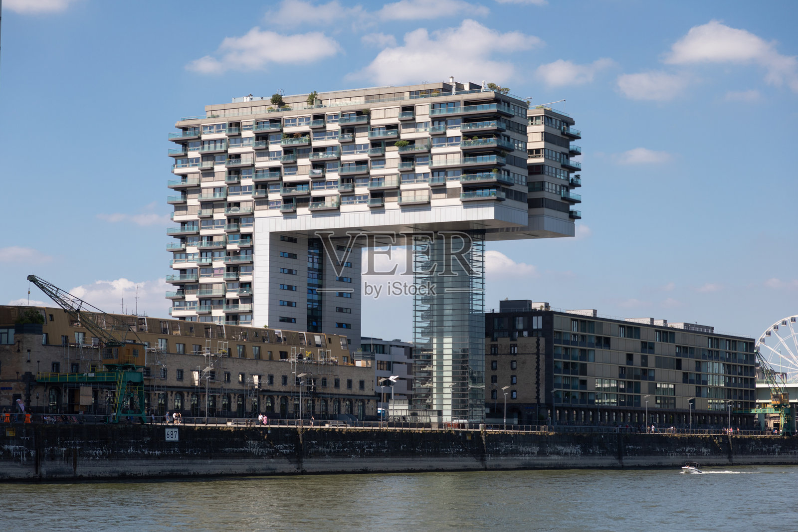 科隆的起重机房城市景观照片摄影图片