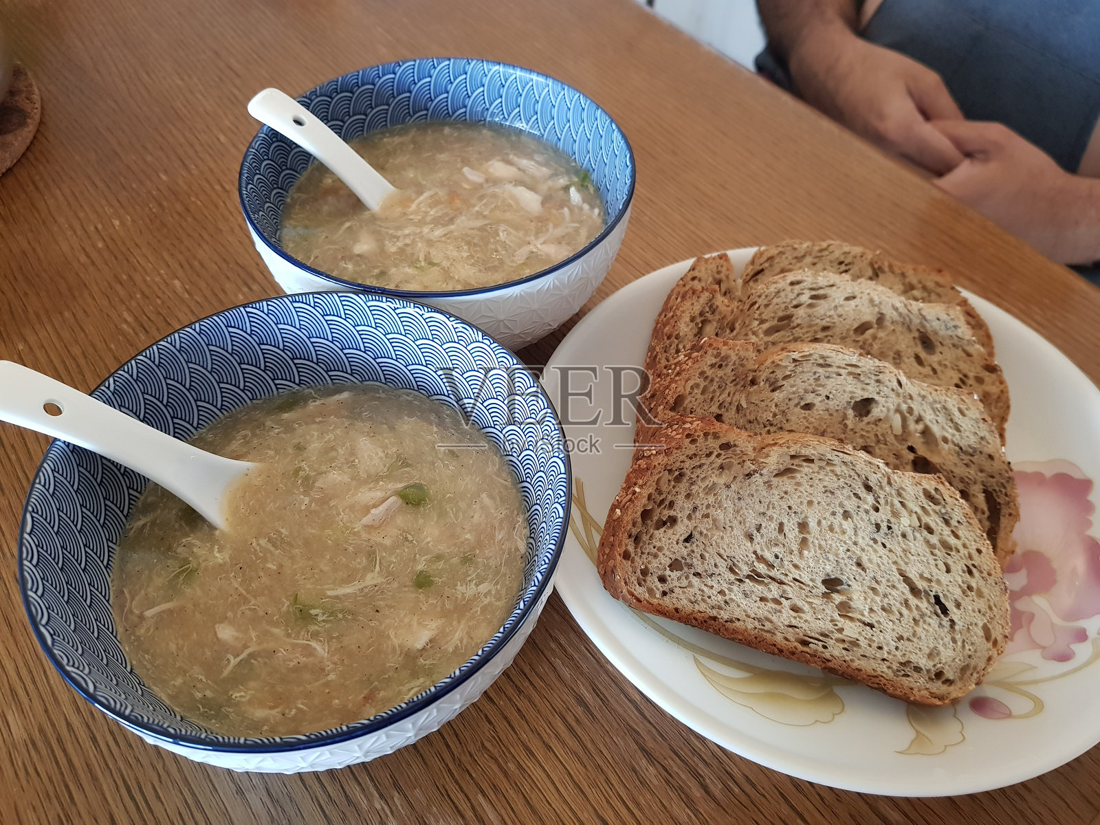 鸡汤照片摄影图片