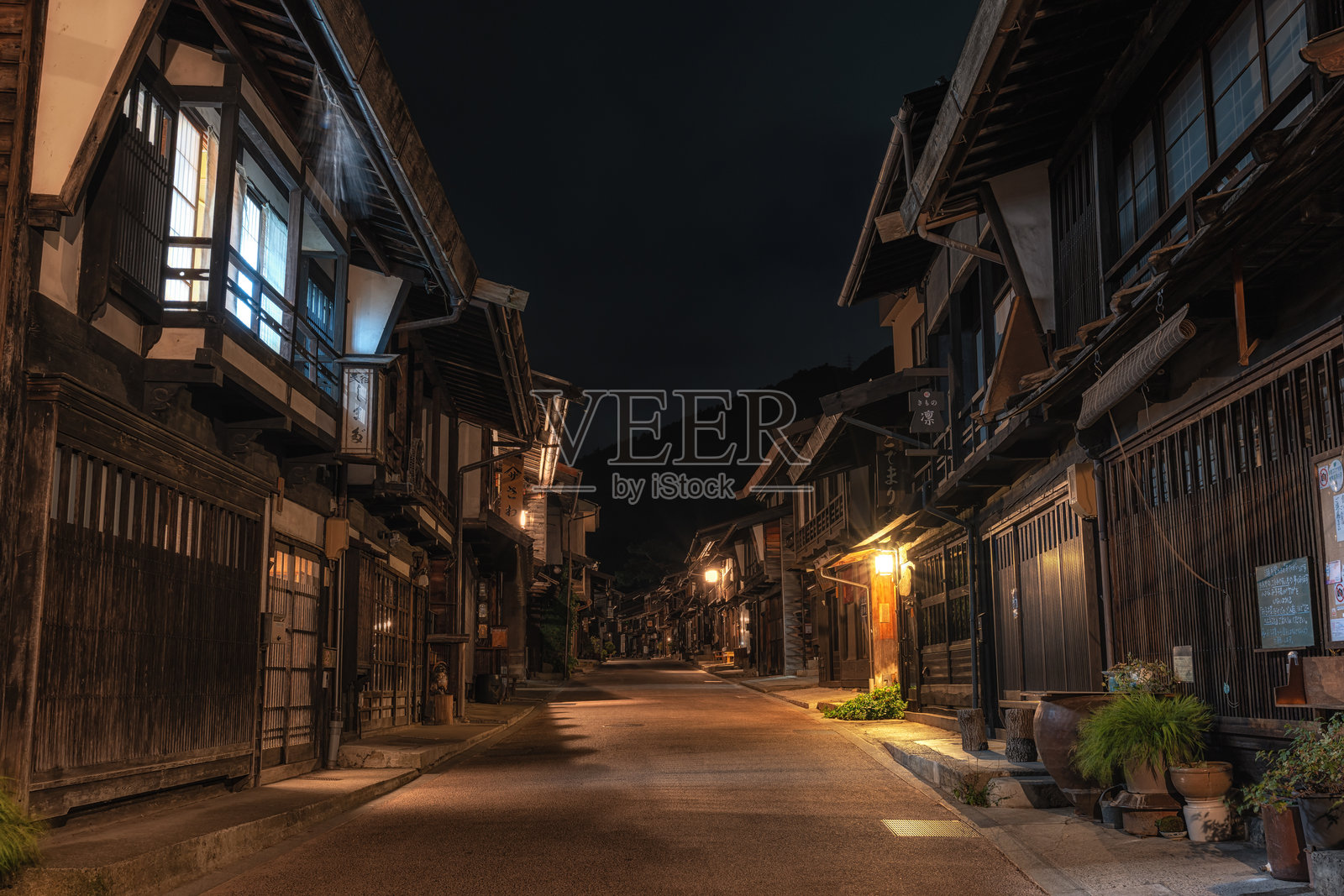 夜晚的奈良宿照片摄影图片