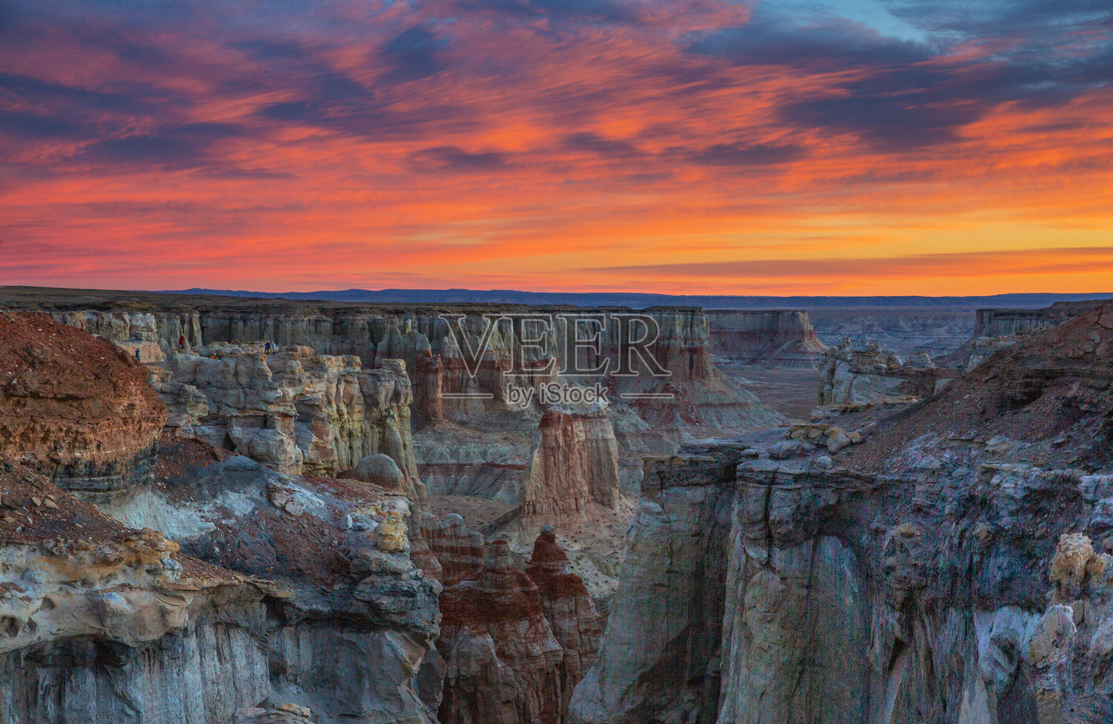 五彩缤纷峡谷中的神奇时刻照片摄影图片