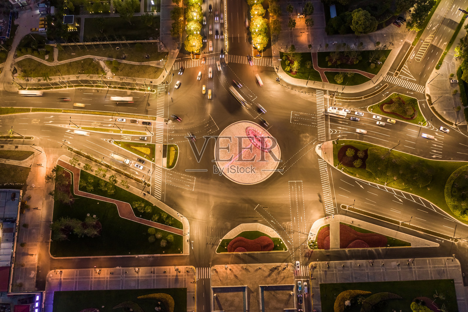 中国上海陆家嘴、世纪大道、世纪公园的航拍摄影照片摄影图片