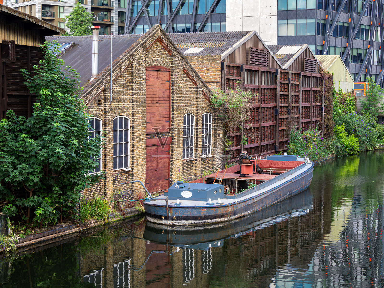 伦敦的小威尼斯水边景色照片摄影图片