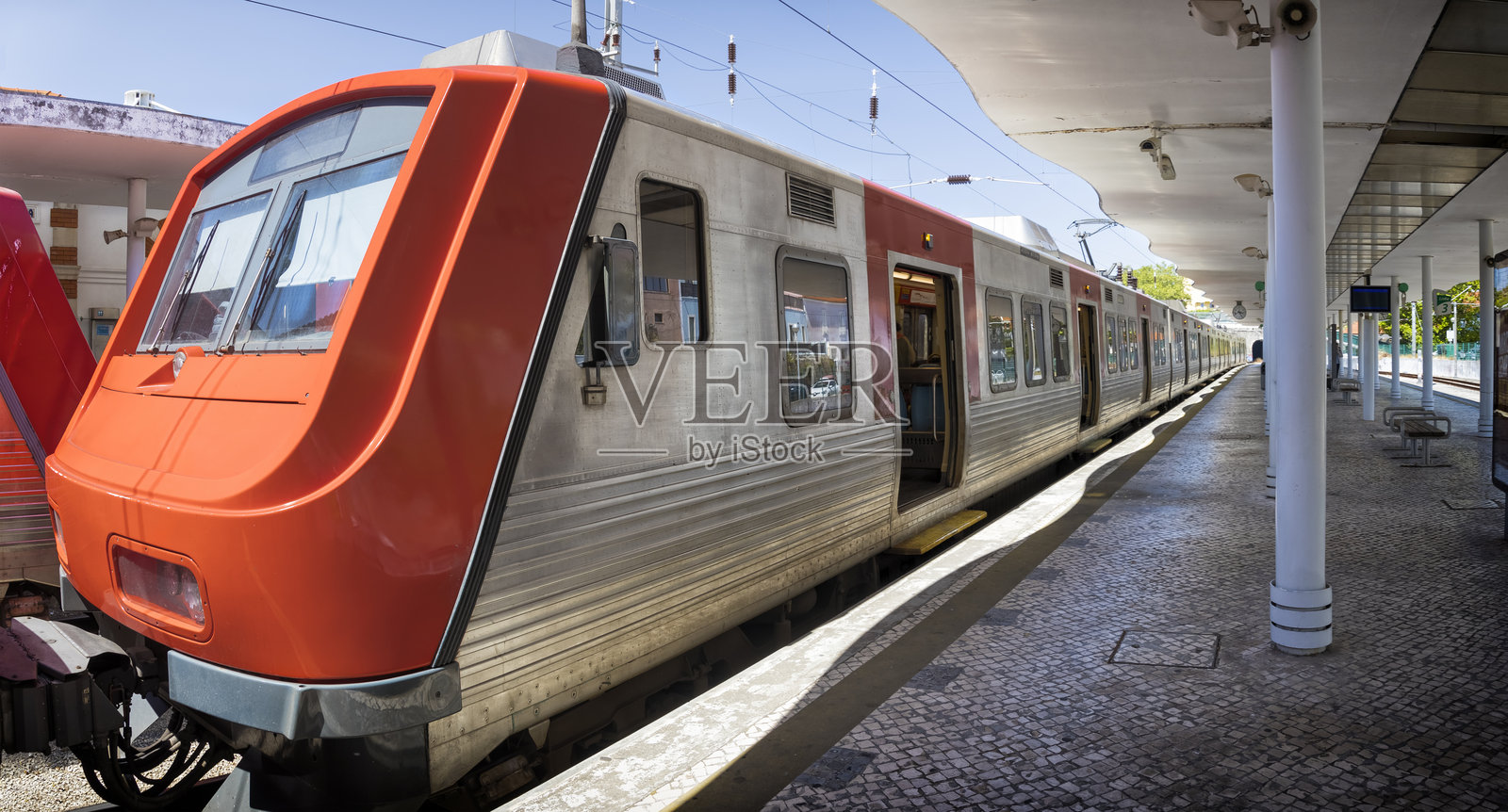 葡萄牙的假期 - 里斯本附近的辛特拉火车站景观照片摄影图片