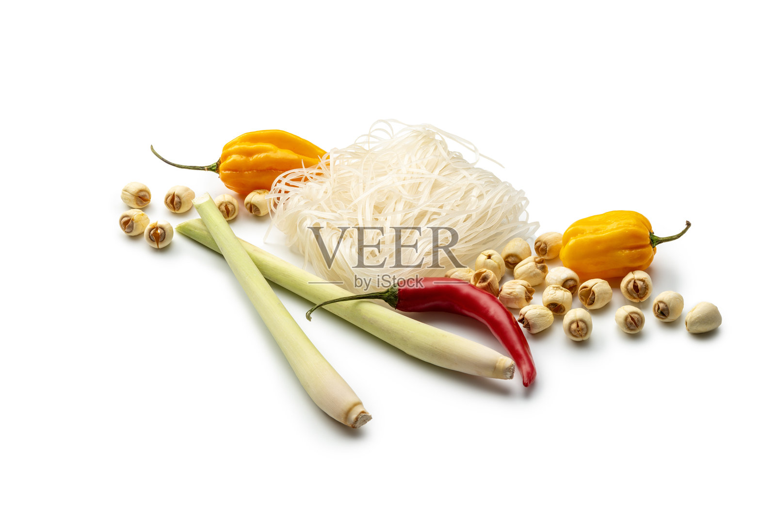 亚洲食品：白色背景下的食材。照片摄影图片