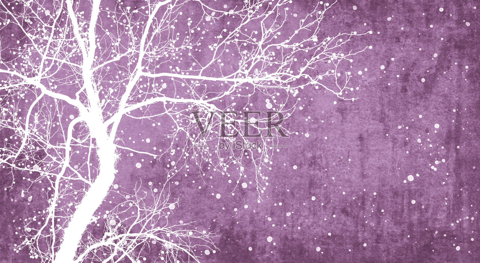 粉色背景上的白色树木剪影与飘落的雪花插画图片素材