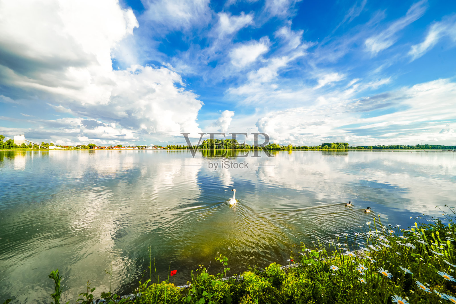 因戈尔施塔特附近多瑙河水坝自然风光照片摄影图片