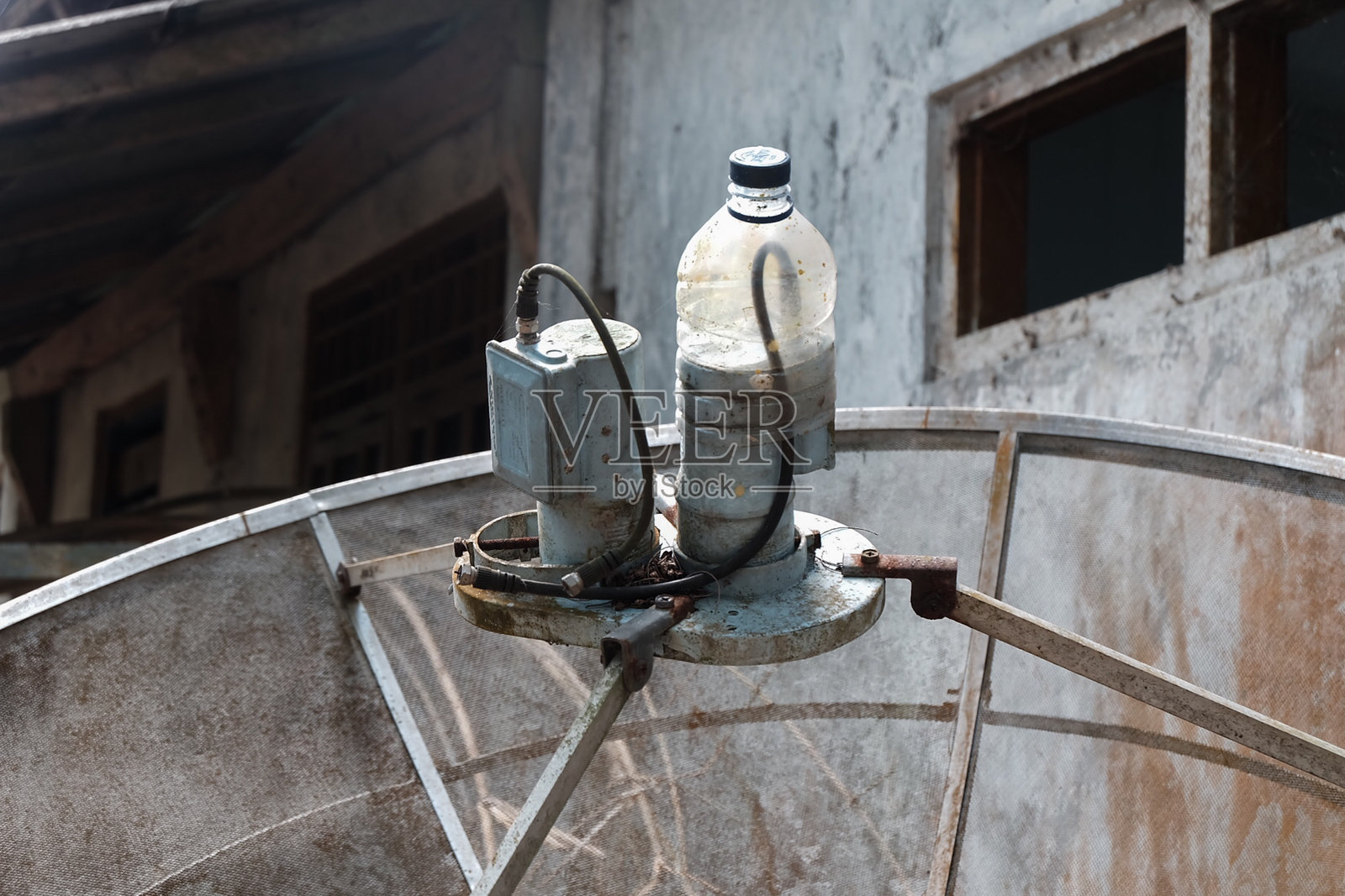 生锈的卫星电视照片摄影图片