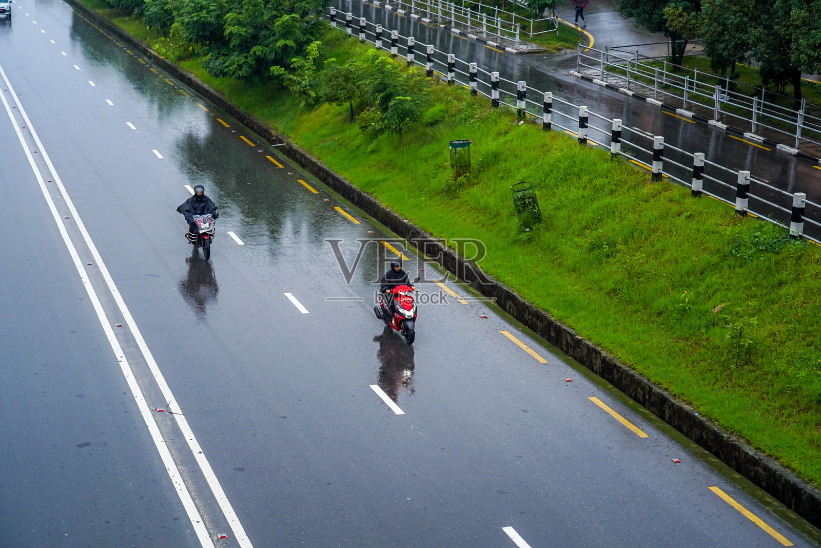 尼泊尔加德满都暴雨照片摄影图片