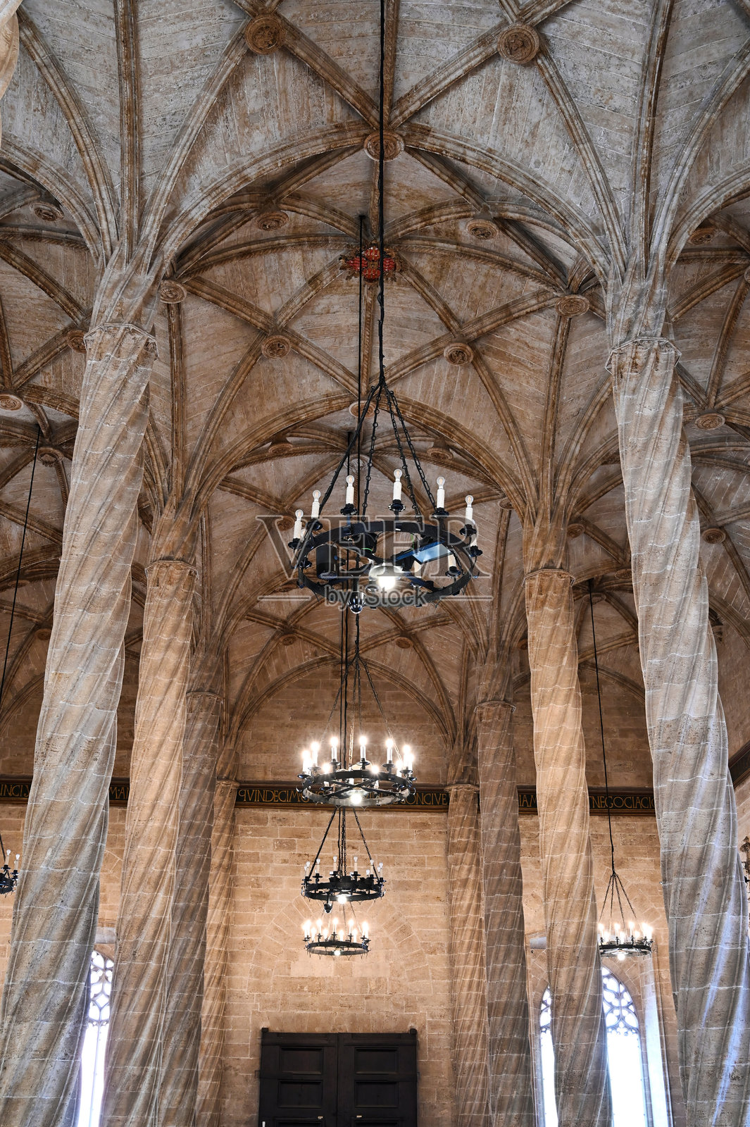 瓦伦西亚丝绸交易市场内部照片摄影图片