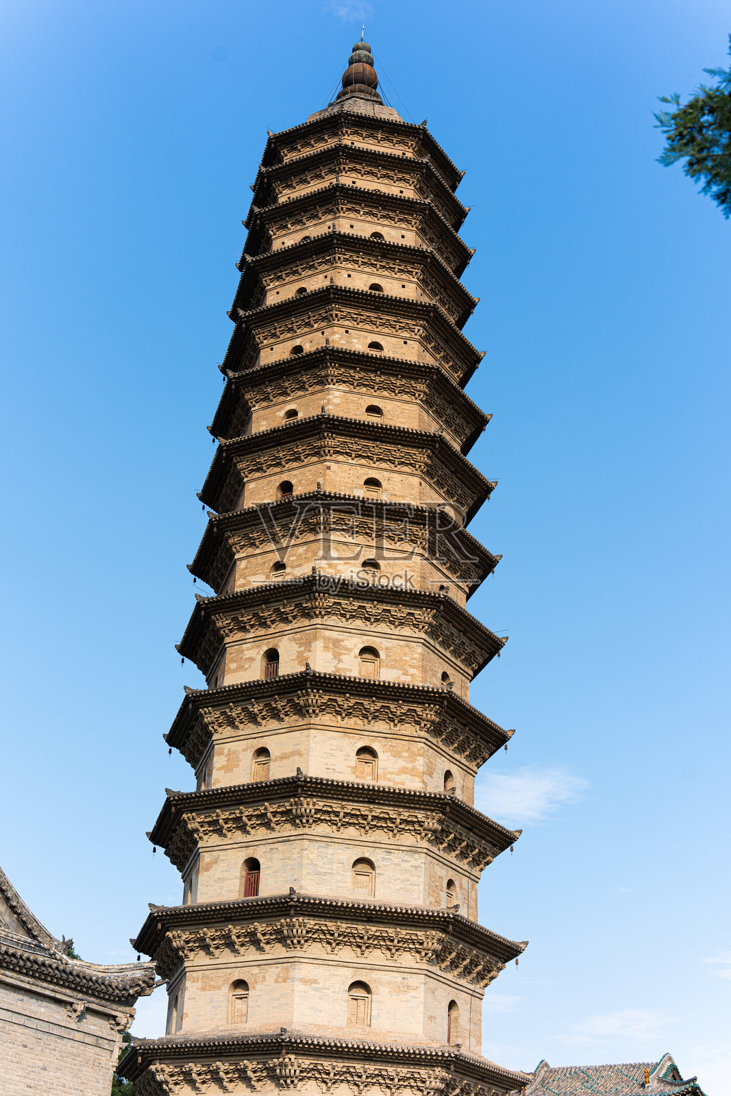 中国山西太原永祚寺双塔照片摄影图片