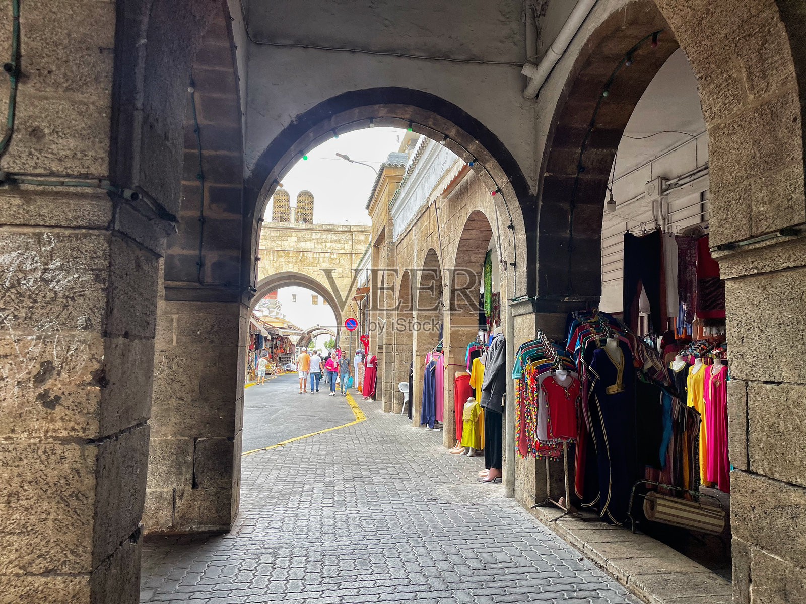 摩洛哥卡萨布兰卡哈布斯的老建筑。哈布斯历史建筑的景观。照片摄影图片