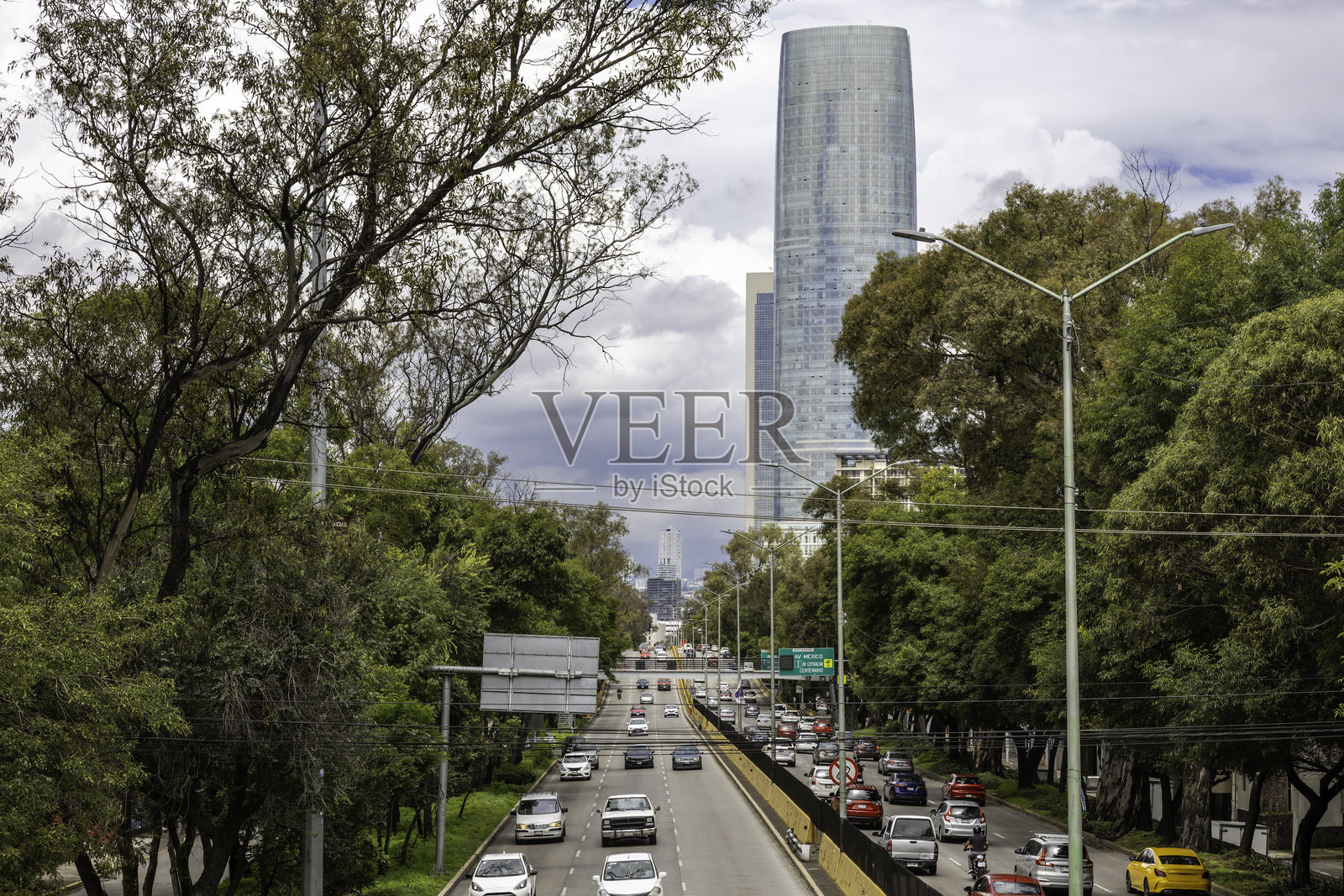 墨西哥城市内环路的城市风光照片摄影图片