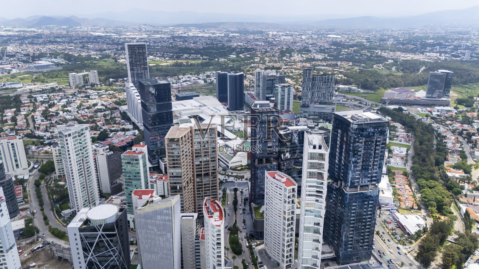 瓜达拉哈拉萨波潘的安达雷斯区鸟瞰照片摄影图片