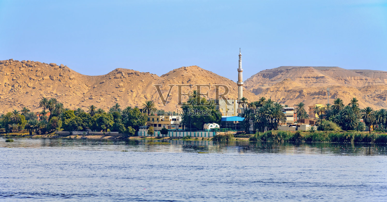 埃及尼罗河畔的村庄照片摄影图片