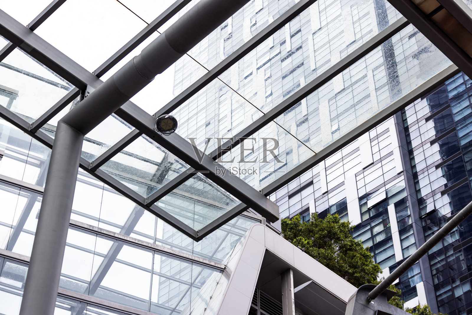 现代户外屋顶覆盖物特写，抽象背景带有留白照片摄影图片