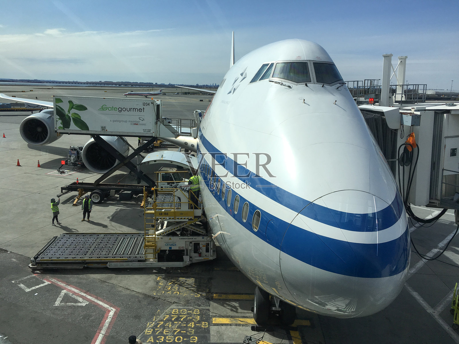 中国国际航空公司波音747飞机,纽约肯尼迪国际机场登机照片摄影图片