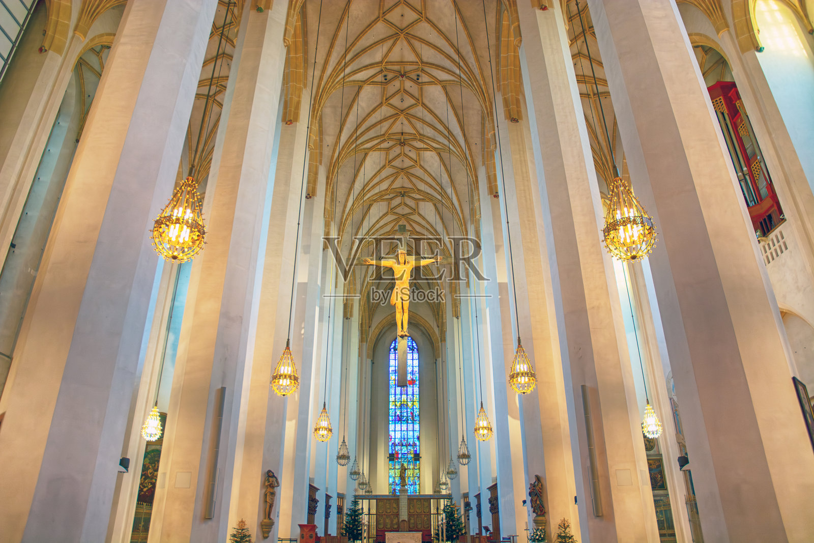 慕尼黑圣母教堂内部照片摄影图片