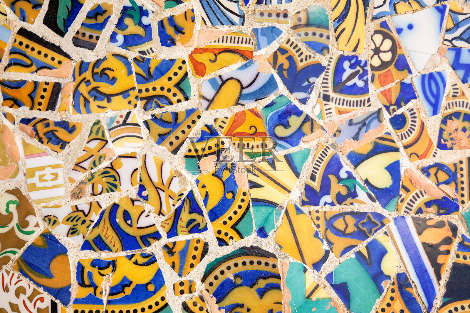 色彩斑斓的特伦卡迪斯马赛克背景，传统西班牙破碎瓷砖纹理照片摄影图片