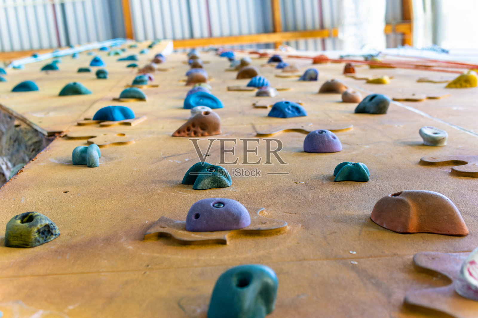 攀岩抓握活跃爱好健身极限攀登者抱石墙训练体育活动照片摄影图片