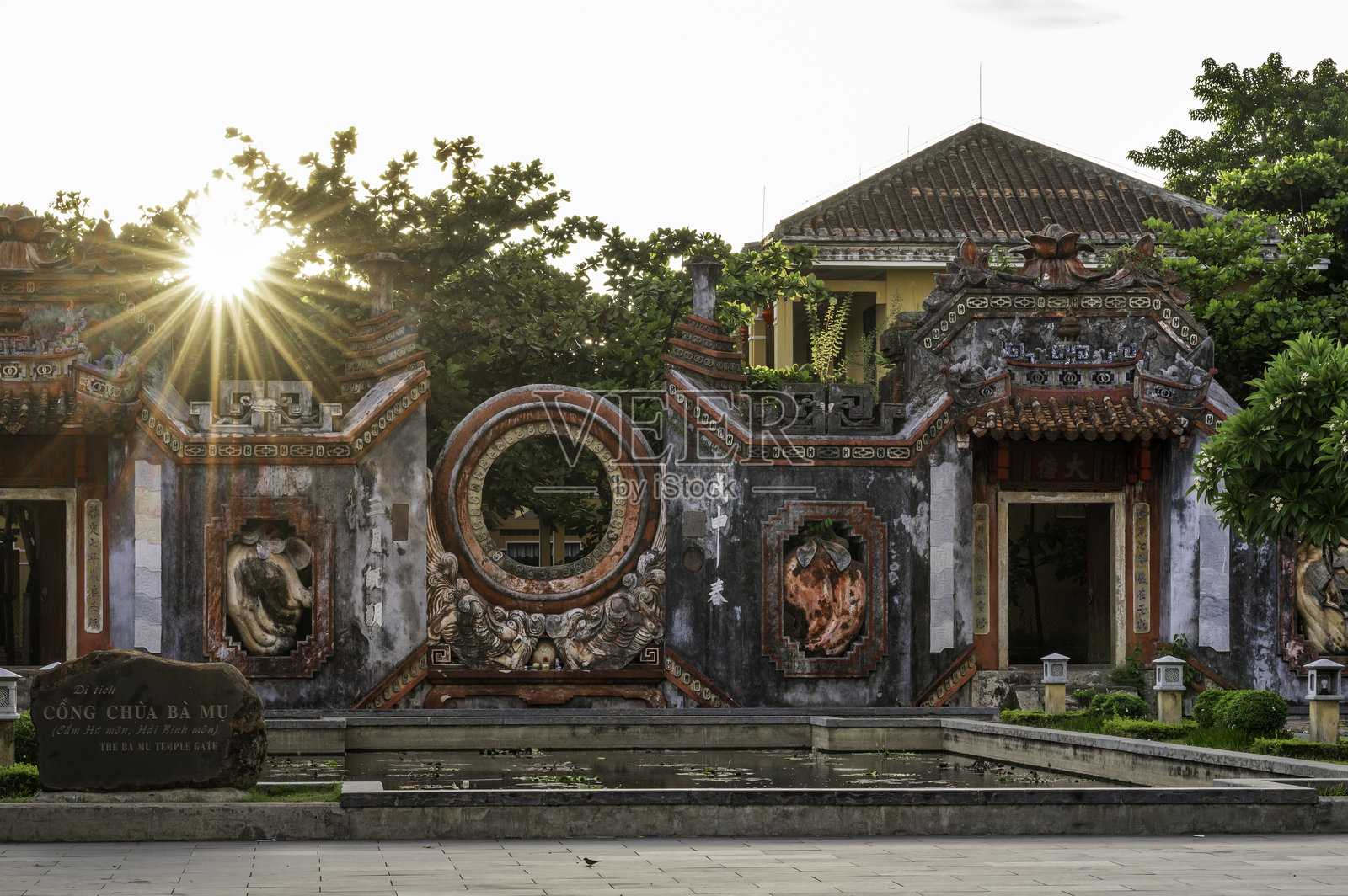 越南会安婆慕寺日出照片摄影图片