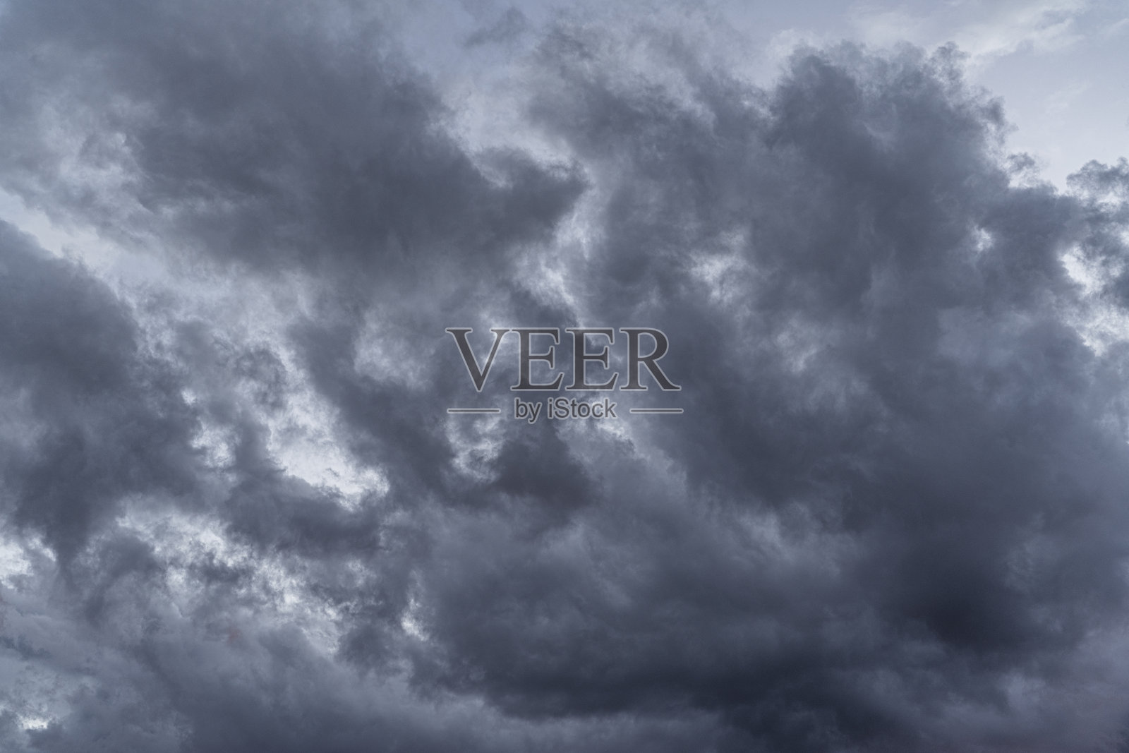 抽象的暴风雨云在雨季照片摄影图片