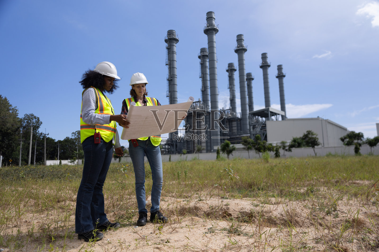数据驱动业务实现目标，火力发电厂的合作照片摄影图片