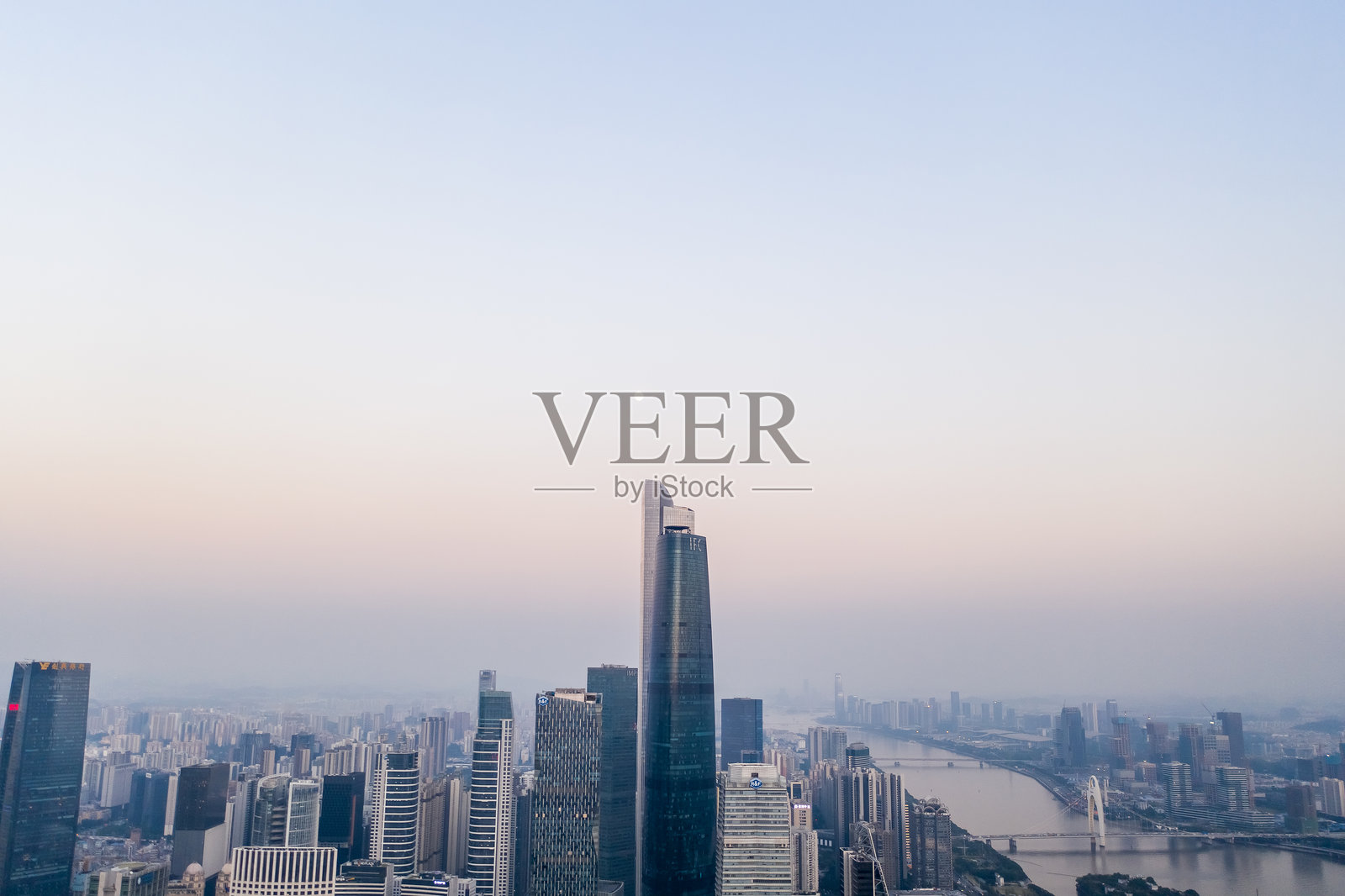 广州城市天际线的航拍照片，珠江新城，广东，中国，亚洲。照片摄影图片