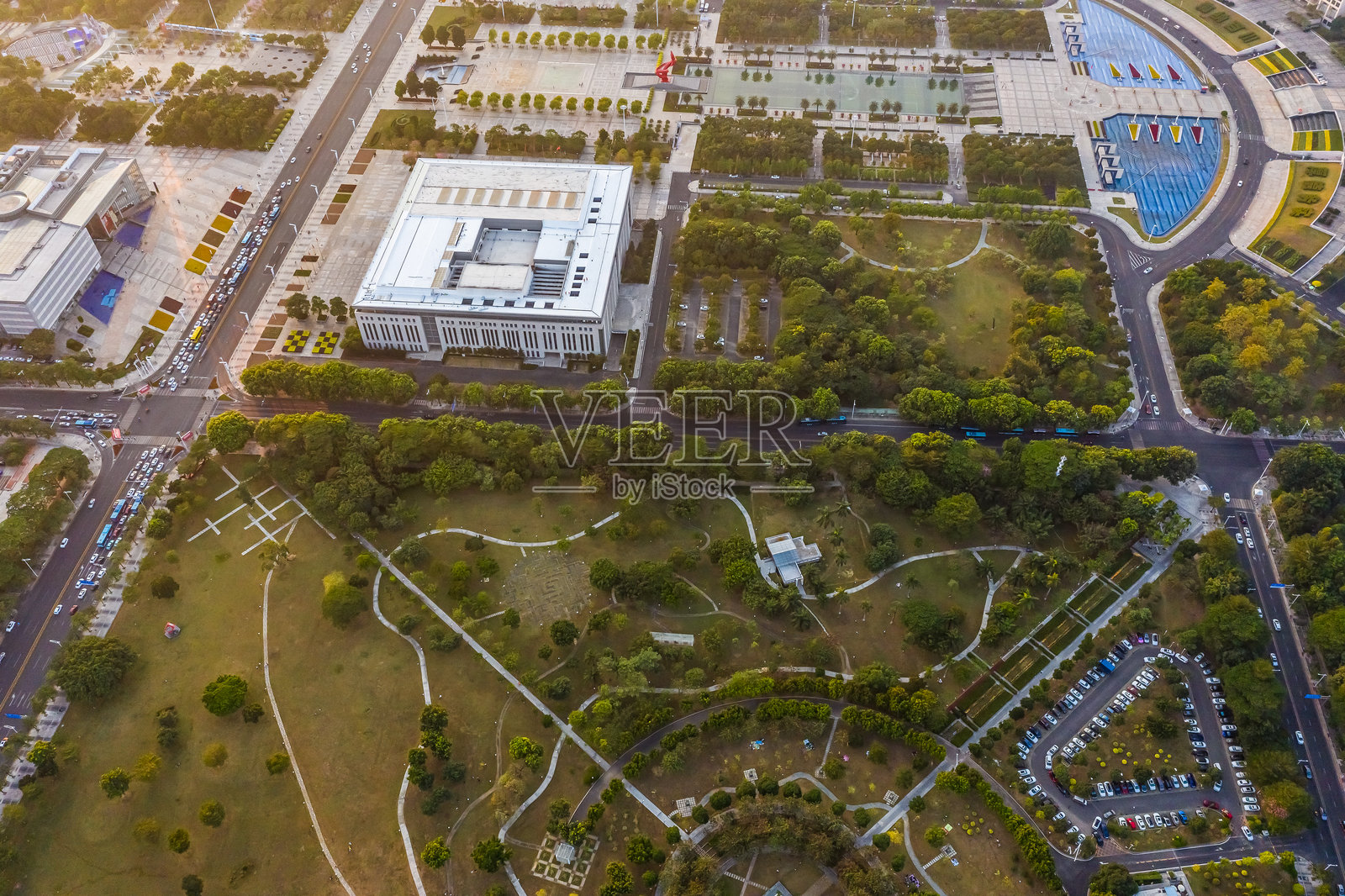 中国广东东莞市天际线的航拍摄影照片摄影图片