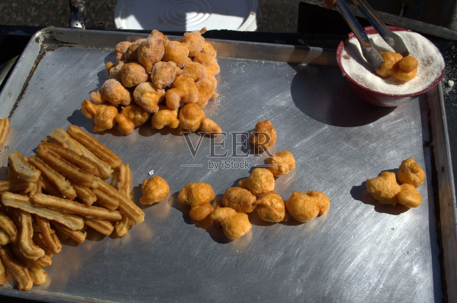 塔奇拉州的街道，充满惊喜。照片摄影图片