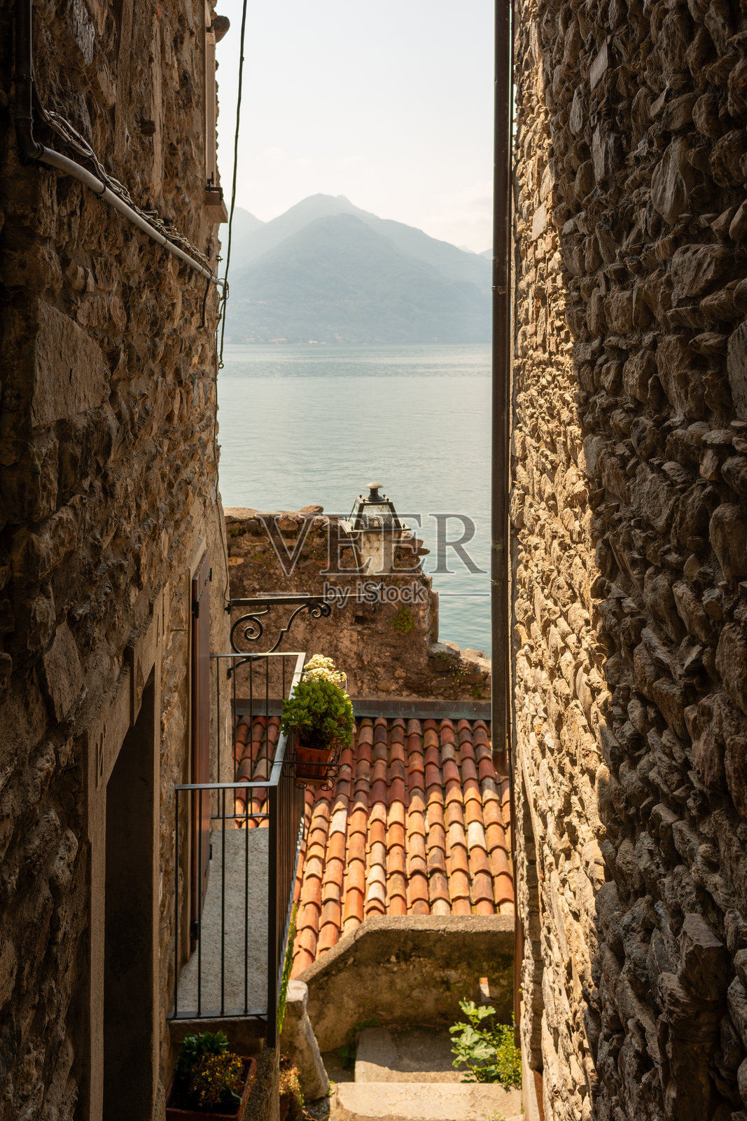 科莫湖的古镇景观照片摄影图片