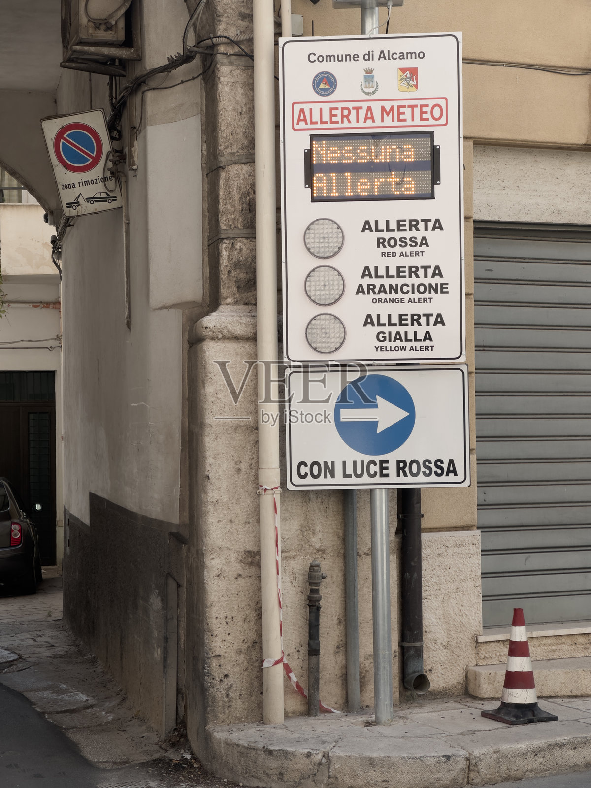 天气警告交通标志照片摄影图片