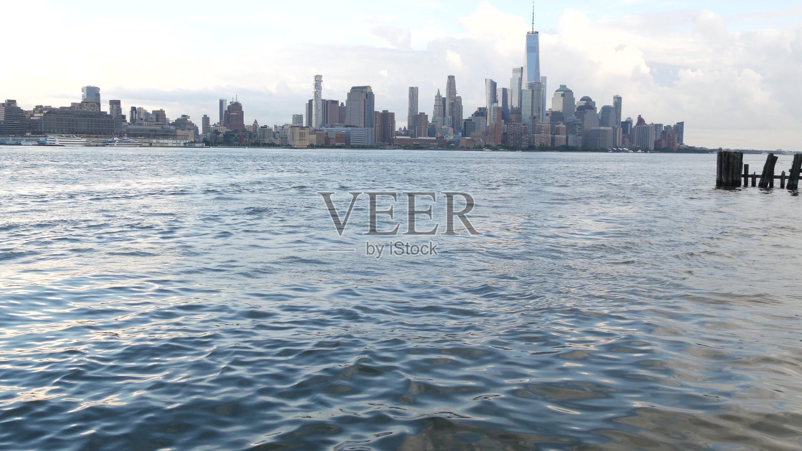 纽约市海滨天际线，曼哈顿市中心金融区，世界贸易中心城市景观照片摄影图片