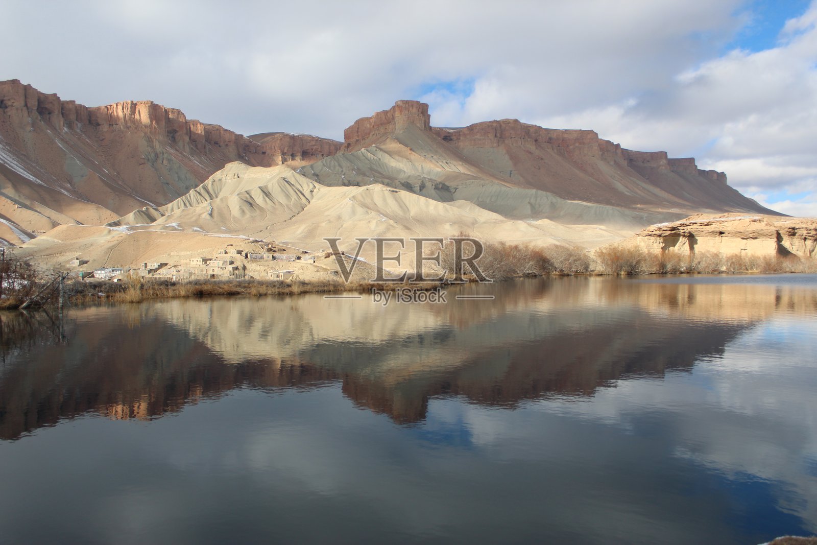 班德阿米尔湖的风景。照片摄影图片