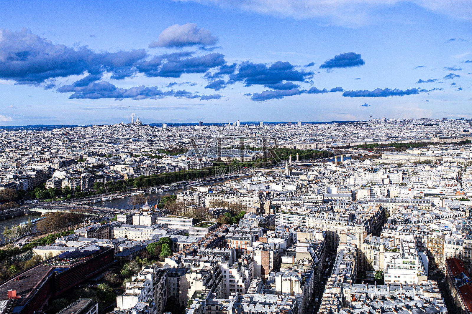 从塔上俯瞰巴黎照片摄影图片
