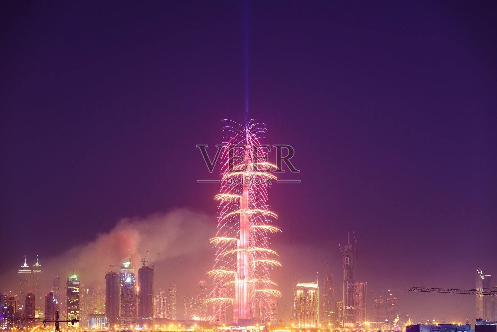 阿联酋，迪拜：哈利法塔2016年新年烟火照片摄影图片