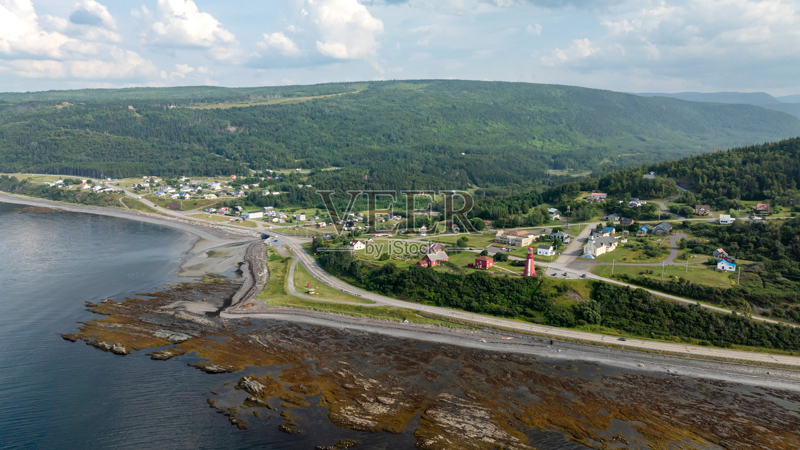 夏季加拿大魁北克省拉马特雷鸟瞰图照片摄影图片