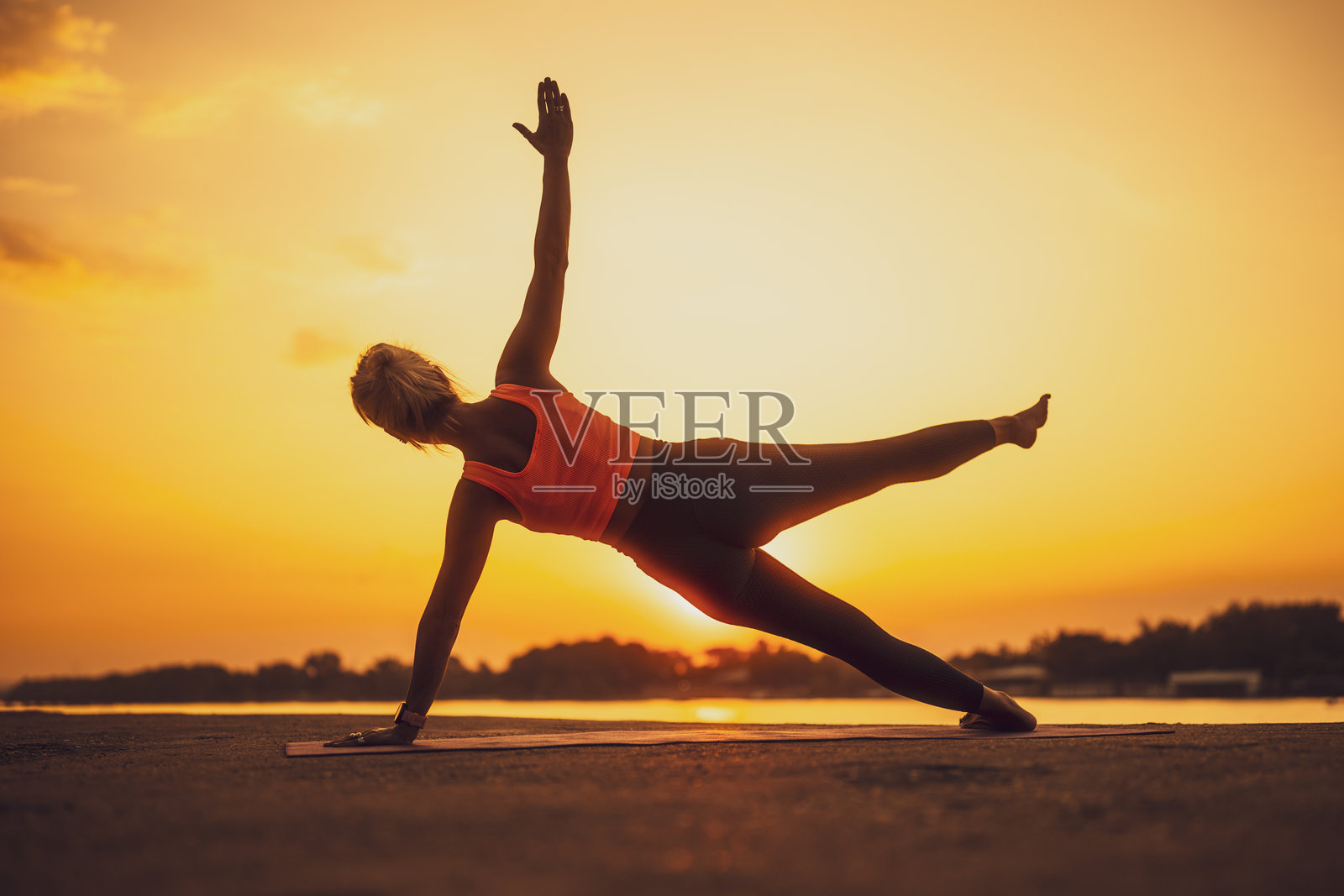 户外锻炼照片摄影图片