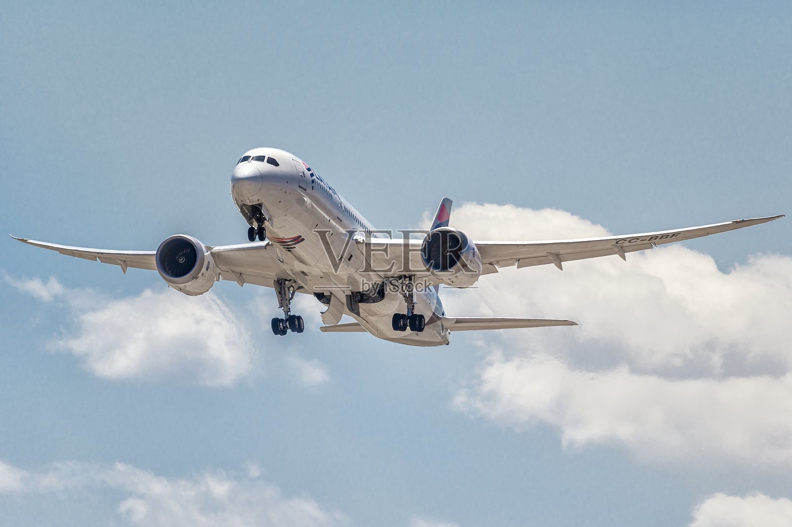 智利拉塔姆航空公司的波音787飞机起飞照片摄影图片