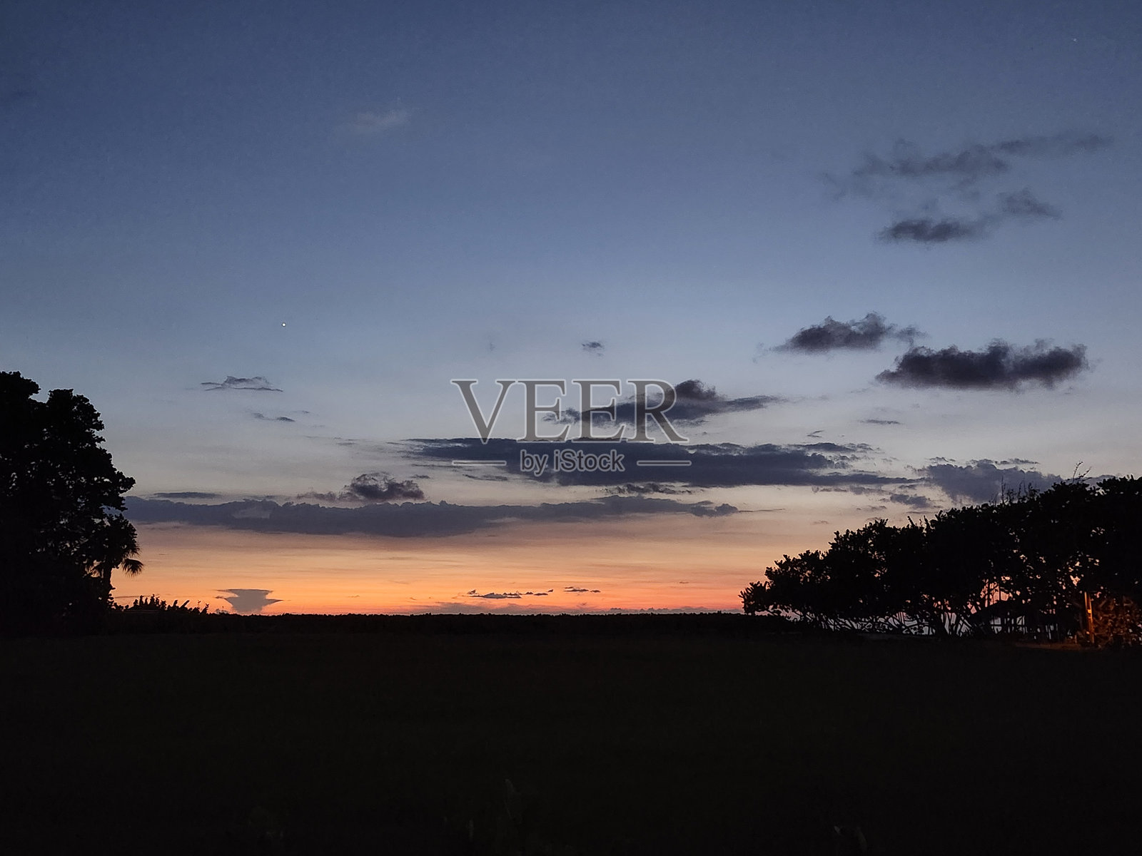 夜景照片摄影图片