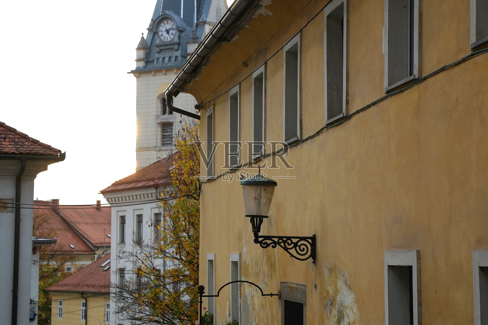 斯洛文尼亚卢布尔雅那的秋天街景照片摄影图片
