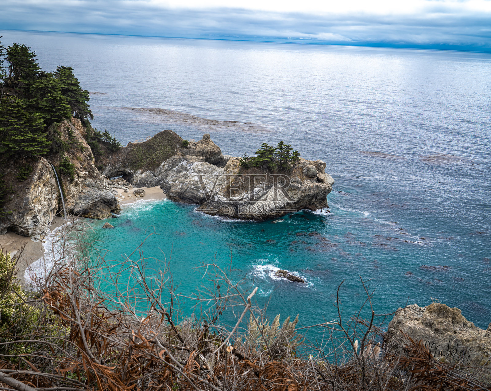 麦克威瀑布照片摄影图片