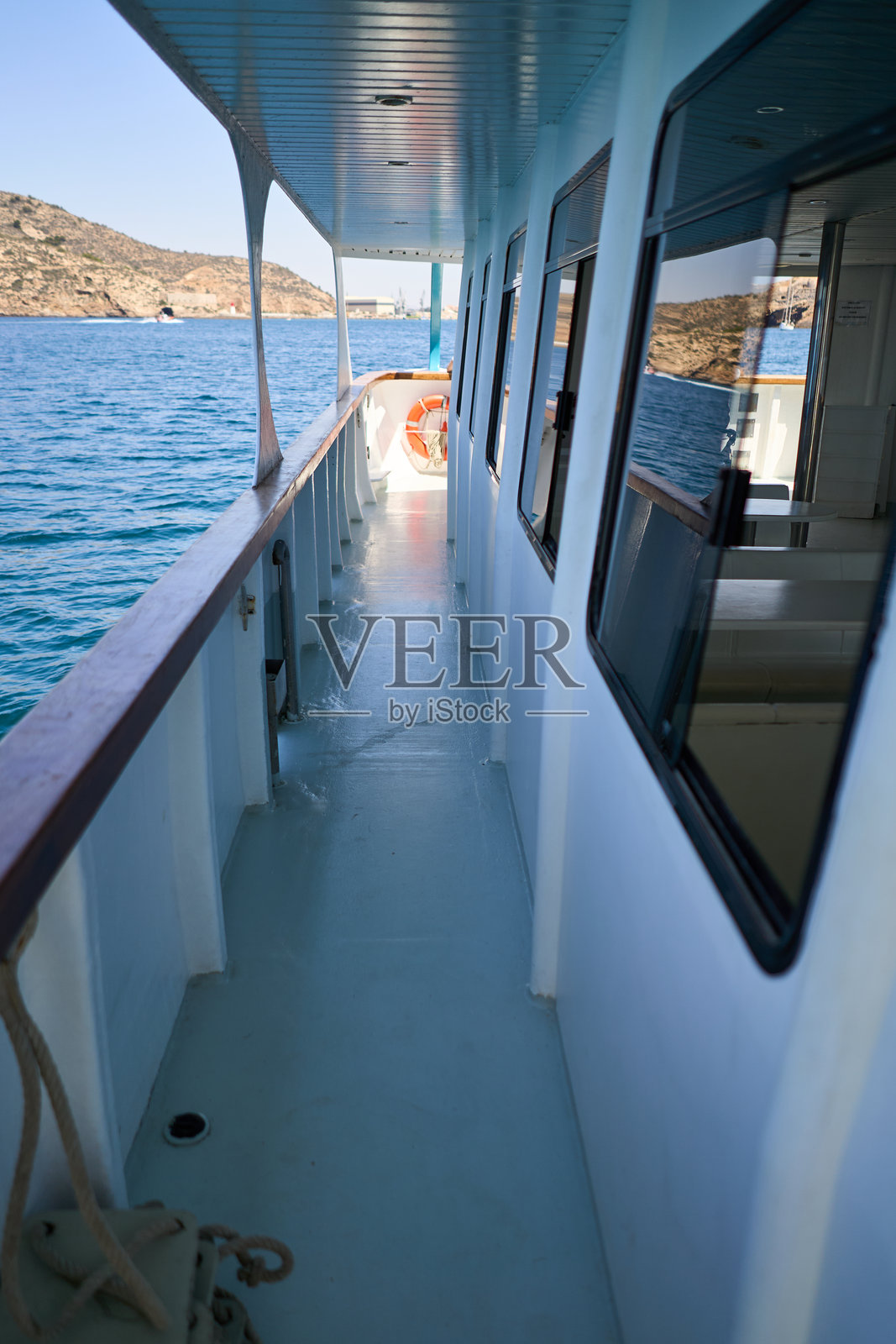 海上船舶的走廊照片摄影图片