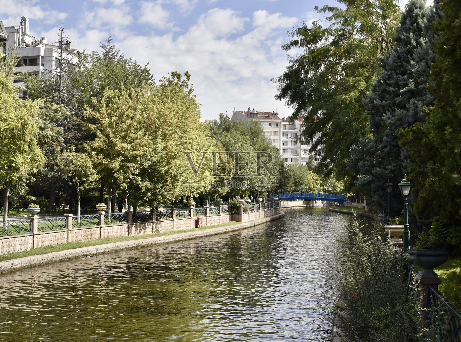 波尔苏克河，埃斯基谢希尔，土耳其照片摄影图片