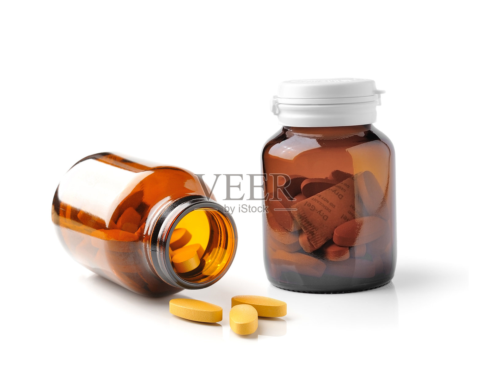 白色背景上的药瓶特写照片摄影图片