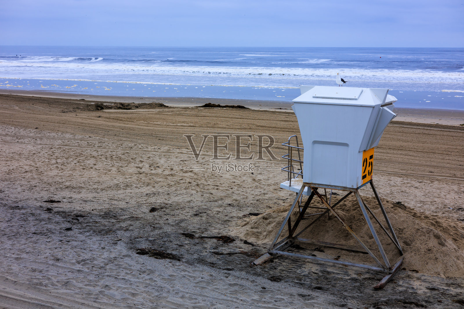 早晨的救生员塔照片摄影图片