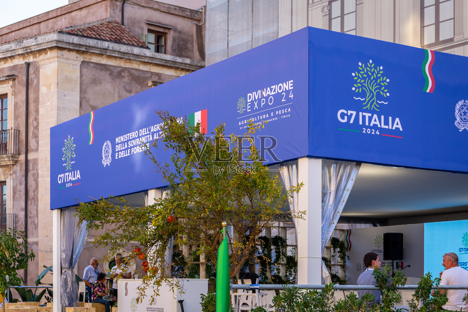 在锡拉库萨举行的七国集团农业和渔业部长会议期间的农业部展馆。照片摄影图片