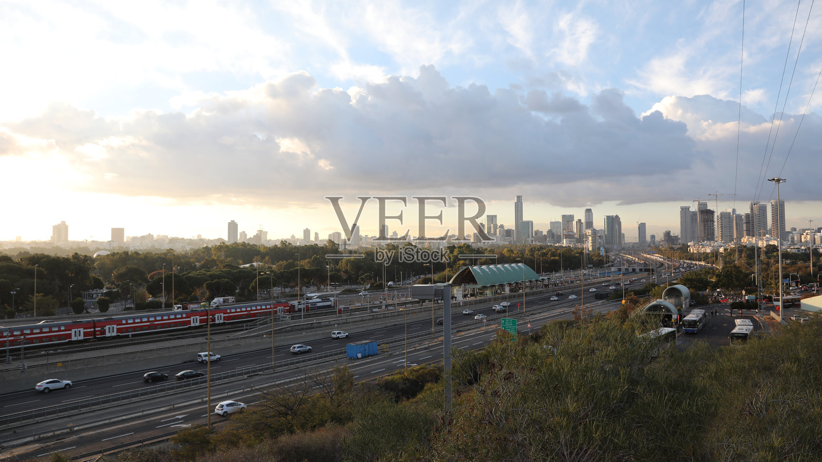 以色列特拉维夫市中心天际线日出航拍照片摄影图片