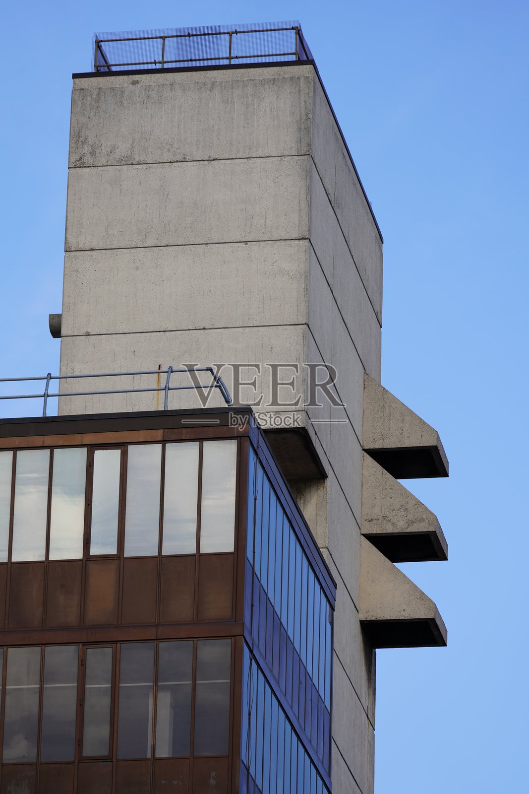 伦敦英格兰菲茨罗维亚的新卡文迪什街的威斯敏斯特大学卡文迪什校区照片摄影图片