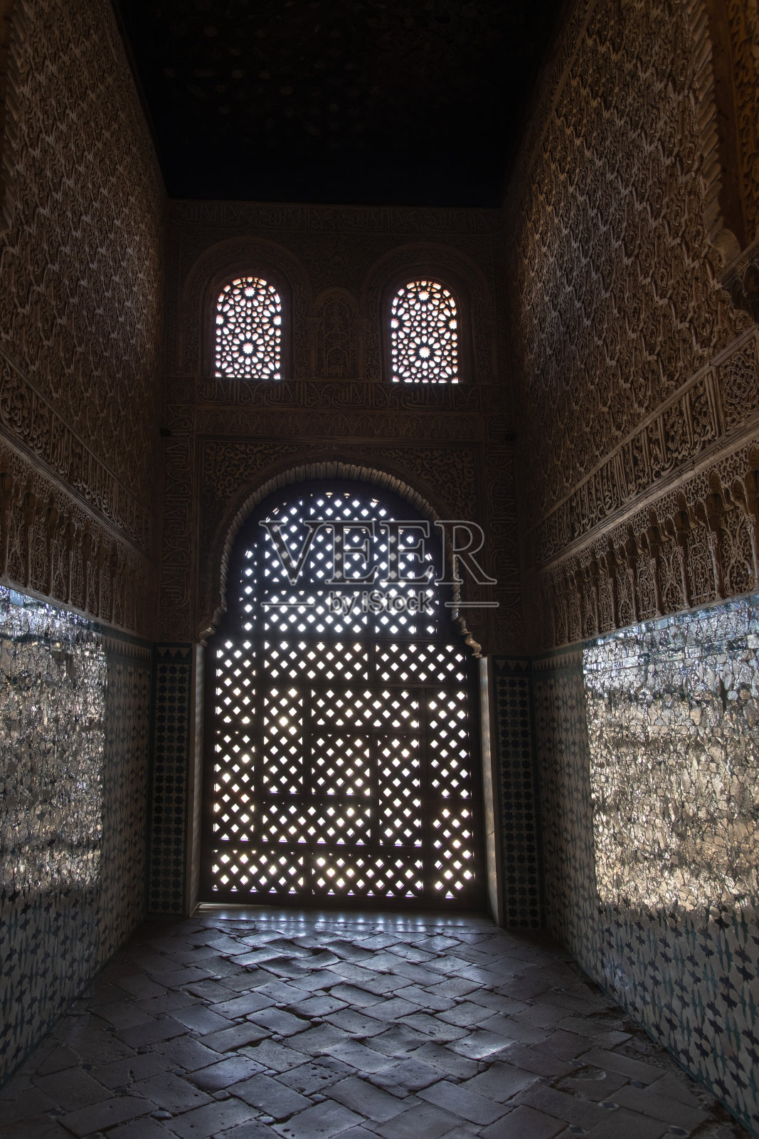 阿尔罕布拉宫，融合了伊斯兰和西班牙建筑风格照片摄影图片